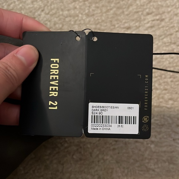 NWT Forever 21 Dark Grey Rustic Ankle Boots 6.5 - Picture 7 of 10